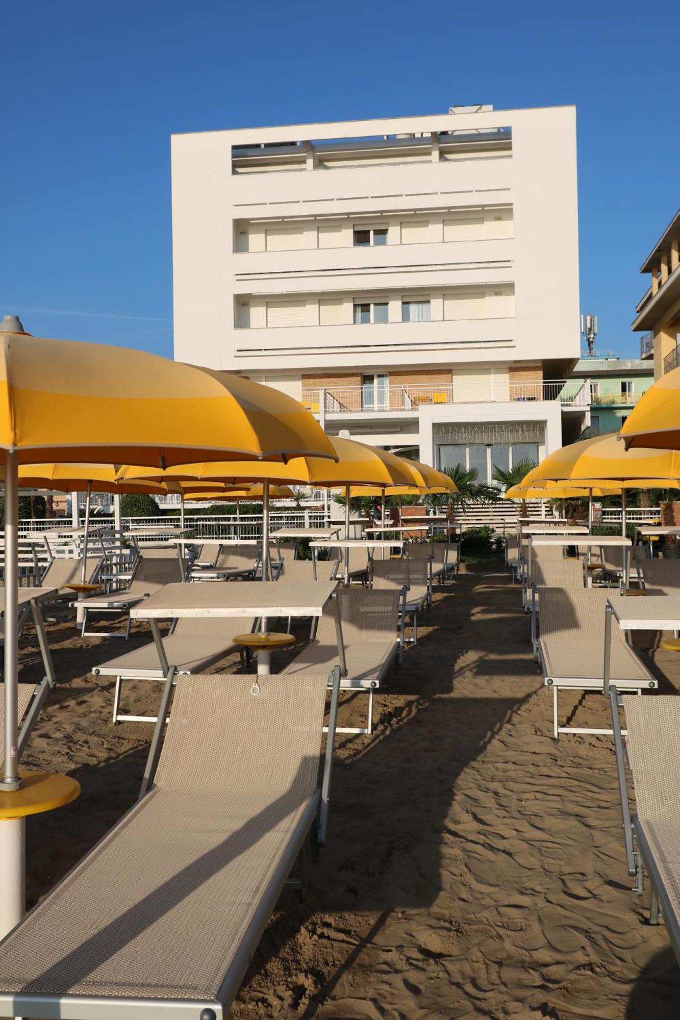 Hotel Elios Беллария-Иджеа-Марина Экстерьер фото