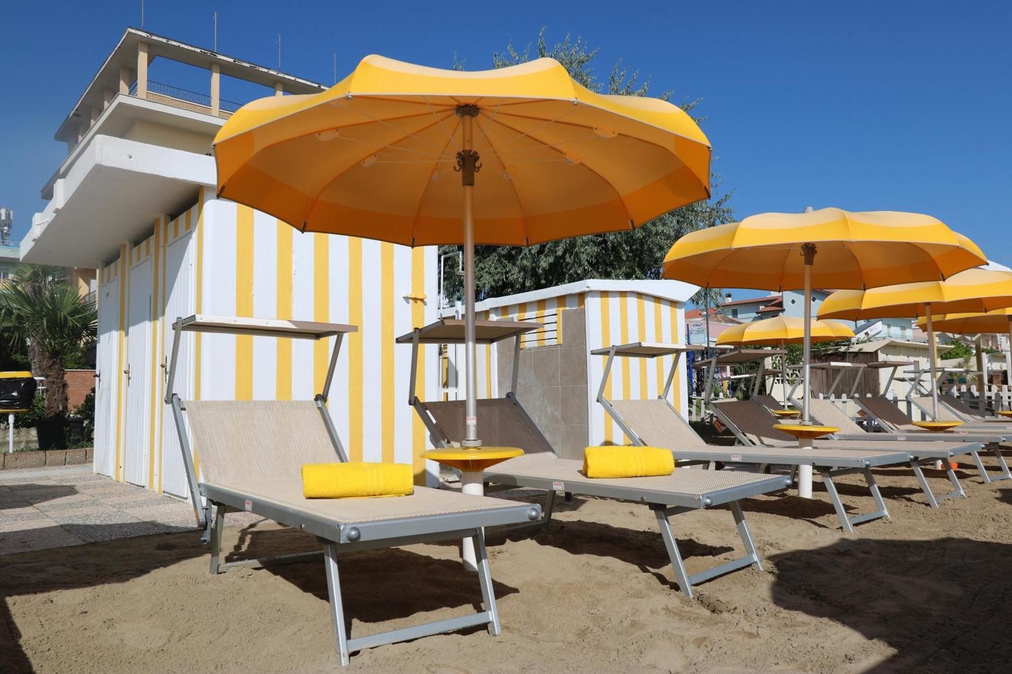 Hotel Elios Беллария-Иджеа-Марина Экстерьер фото