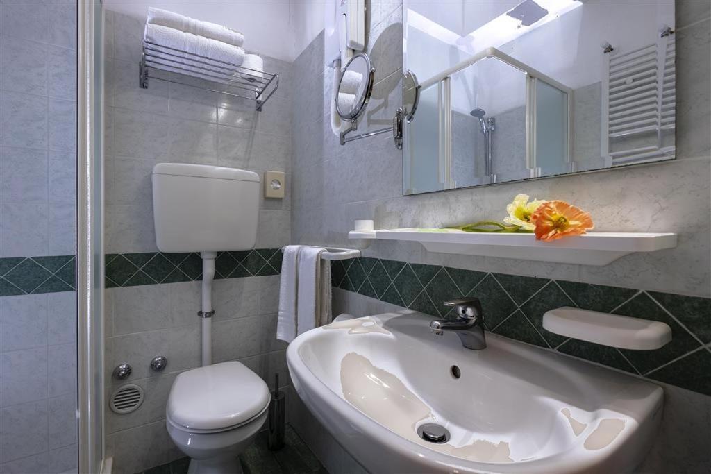 Hotel Elios Беллария-Иджеа-Марина Экстерьер фото